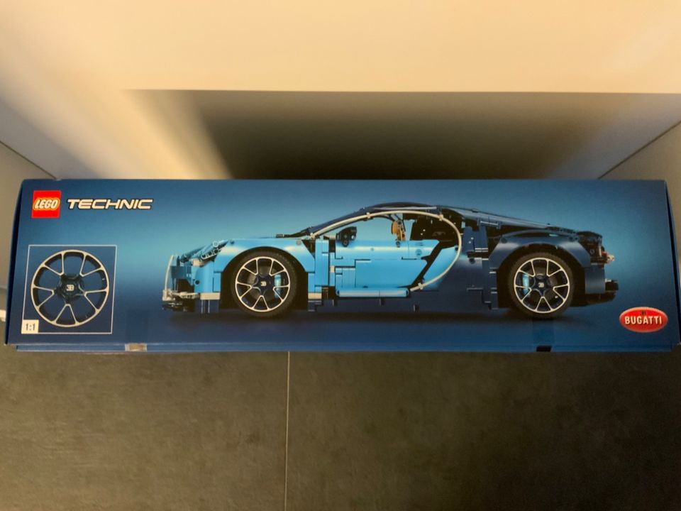Verkaufe 42083 Lego Technik Bugatti Chiron, 3599 Teile, blau, neu in Rottenburg am Neckar