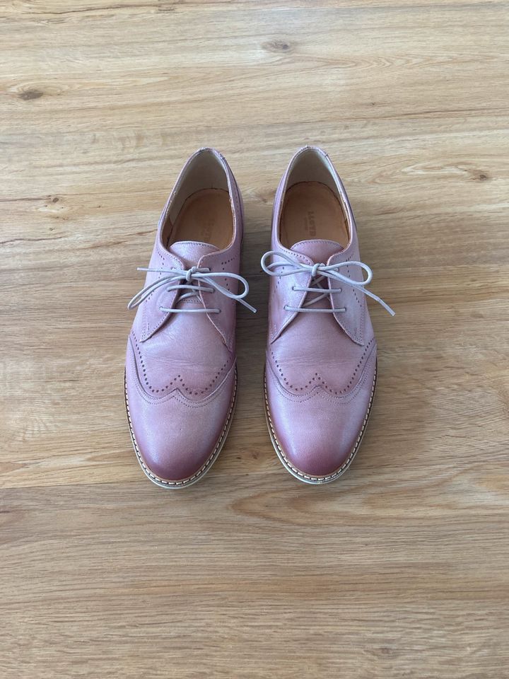 Lloyd Schuhe Damen Schnürschuh Budapester Lochmuster rosa, Gr.  7 in Oldenburg