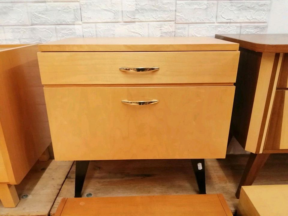 60er 70er  retro Mid Century Nachtschrank Nachttisch Kommode in Taunusstein