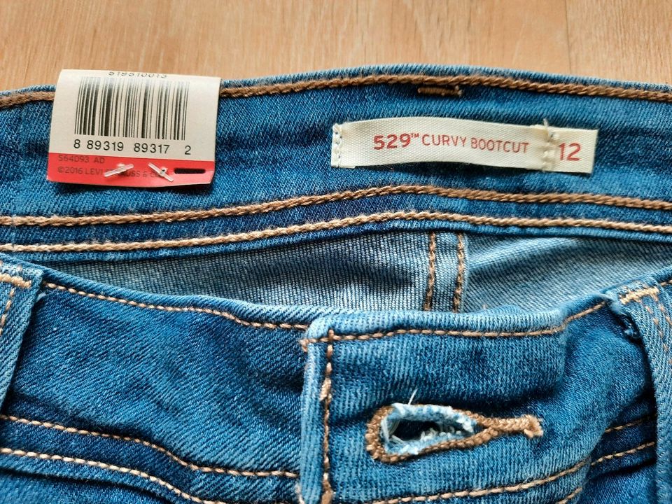 Levi's - Levi Strauss - Jeans - 529 Curvy Bootcut - Gr US12 / M in Wiesbaden