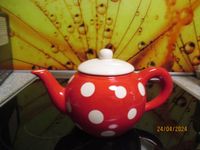 Teekanne Keramik rot m. weißen Punkten Kanne Kaffeekanne Niedersachsen - Haßbergen Vorschau