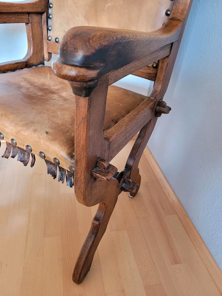 Antiker Stuhl / Lehnstuhl Eiche in Iserlohn