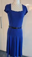 Royalblaues Damenkleid Größe 34 mit schwarzem Gürtel Nürnberg (Mittelfr) - Südstadt Vorschau