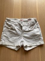 Jeansshorts von Vingino Größe 164 neuwertig Leipzig - Knautkleeberg-Knauthain Vorschau