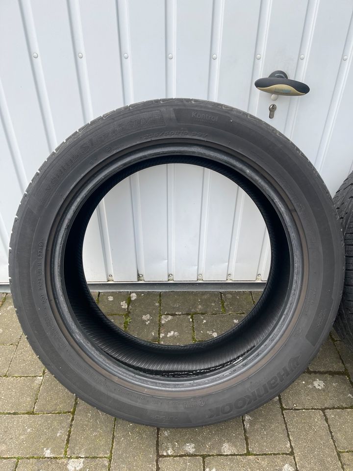 Hankook Ventus s1 evo2 SUV  235/50/19 in Hannover