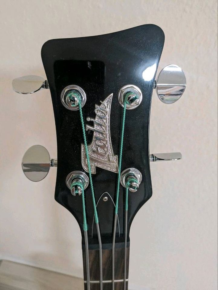 Italia Mondial Sportster / E Bass Gitarre in Bielefeld