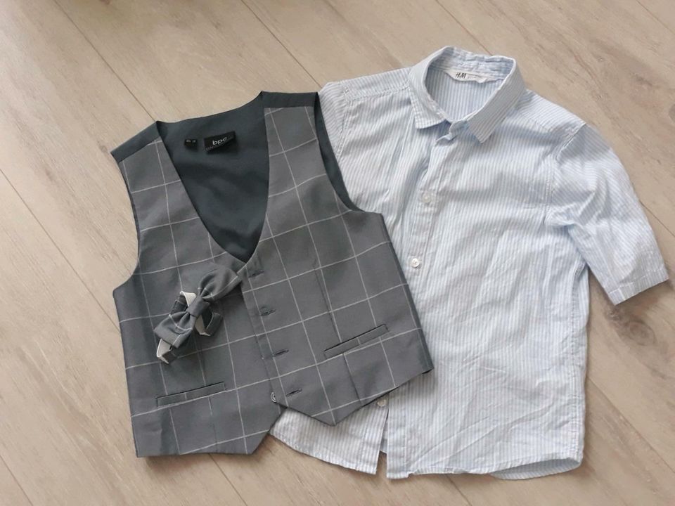 ☆H&M☆ Set 4x Hemden, 1x Pullunder, 1x Weste mit Fliege, Gr. 122 in Uetze