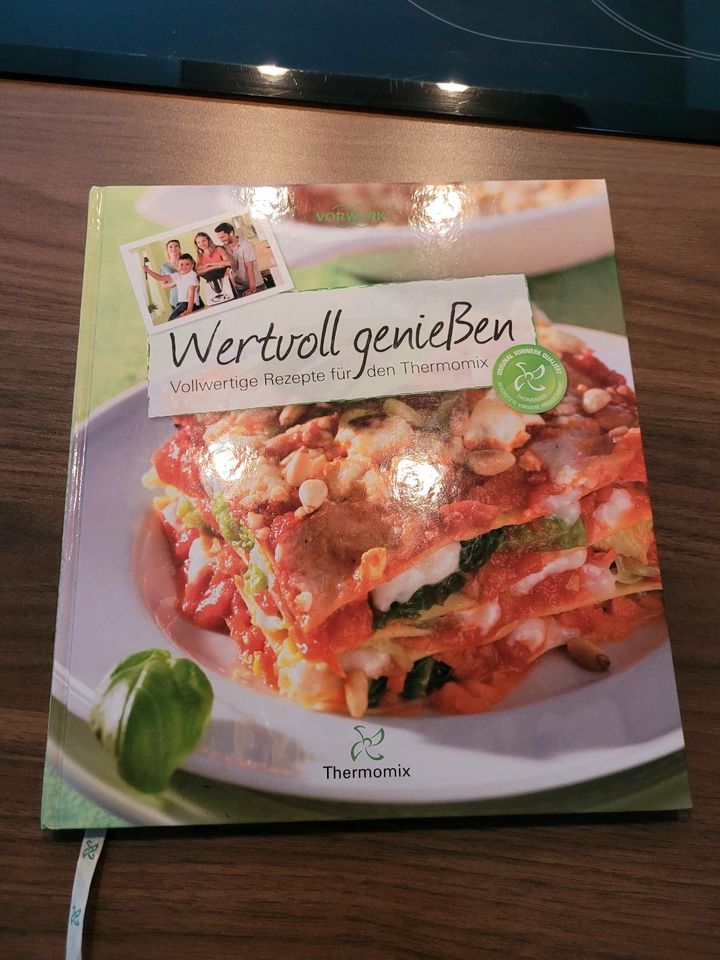 Thermomix Buch wertvoll genießen in Lüdenscheid