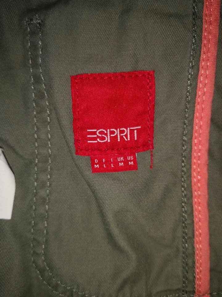 Esprit Jacke dünn Sommer M 38 khaki oliv in Borken