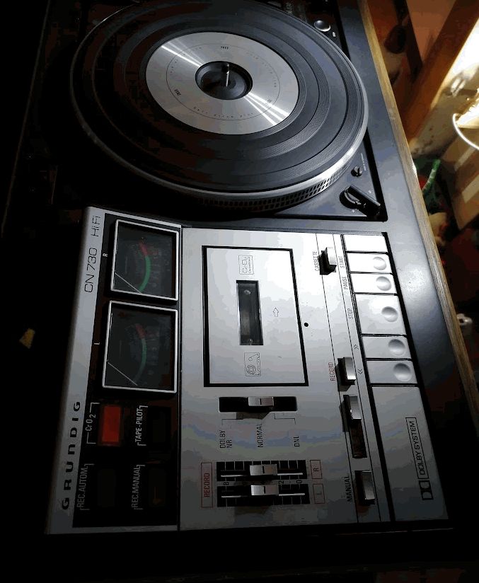 sehr seltene Grundig Stereo-Kompaktanlage, Tape + Plattenspieler in Osnabrück