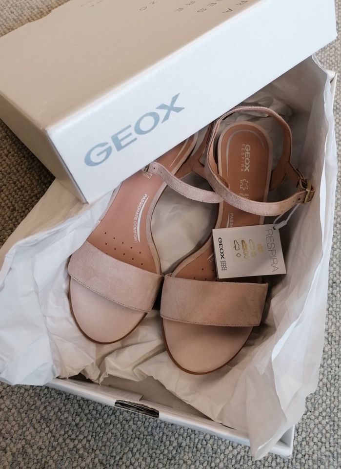 Neue GEOX Respira Damensandalen "Aurely 50" Farbe:Nude/Skin,Gr.36 in Weil am Rhein