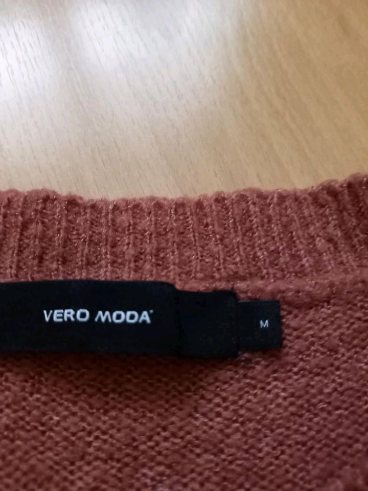 Vero Moda Pulli Größe M in Bremerhaven