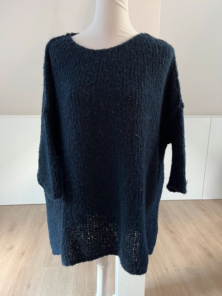 Oversize Kuschenpullover , American Vintage in Berlin