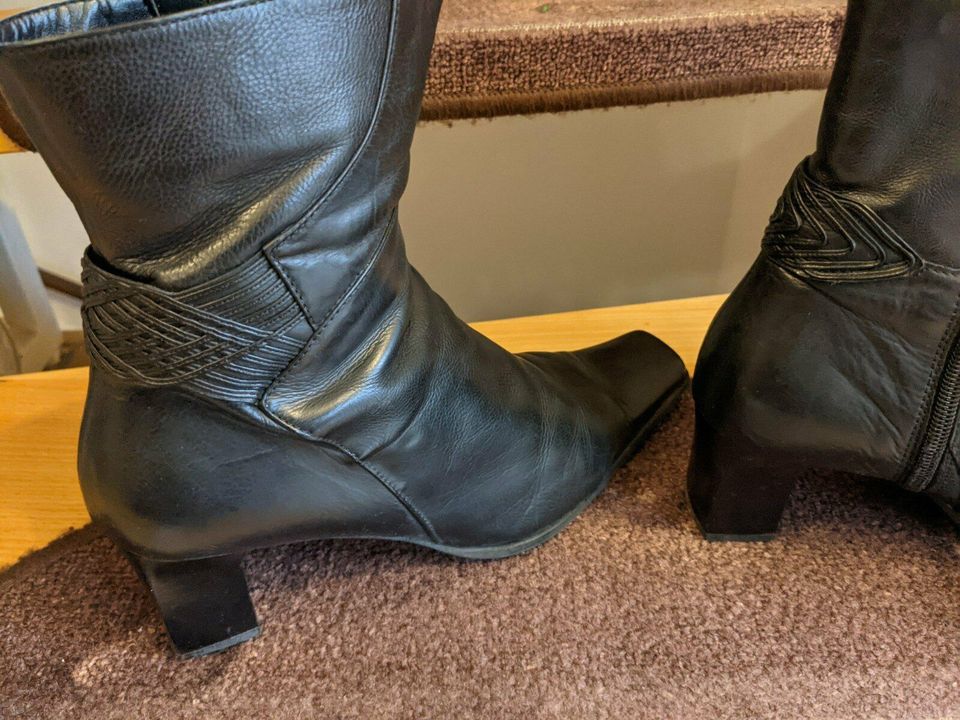 Stiefeletten 39 Leder echt Schuhe Stiefeln Herbst in Bonn - Beuel | eBay  Kleinanzeigen ist jetzt Kleinanzeigen