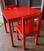 Kindertisch mit 2 Stühlen Ikea Kritter rot Niedersachsen - Friesoythe Vorschau
