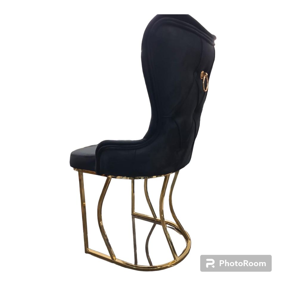 Neu / Stühle mit verschiedenen Farben und Formen für. 99€ Pro Stü in Hannover