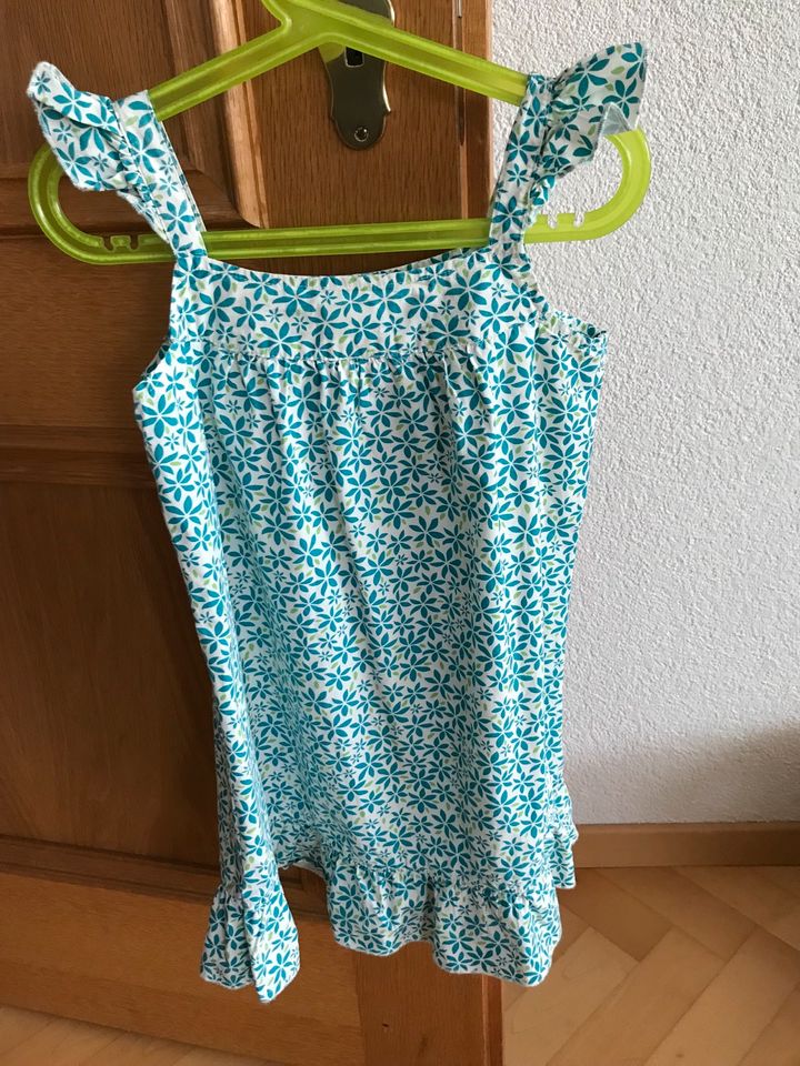 Mädchenkleid in Lörrach