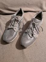 Tamaris Sneaker grau silber Gr 42 Damen Turnschuhe Bayern - Triefenstein Vorschau