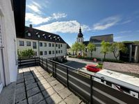 Zweifamlienhaus u. Scheune+Halle, Ortsmitte, Balkon, Stadtbusanbindung, Mehrgenerationen Bayern - Stegaurach Vorschau