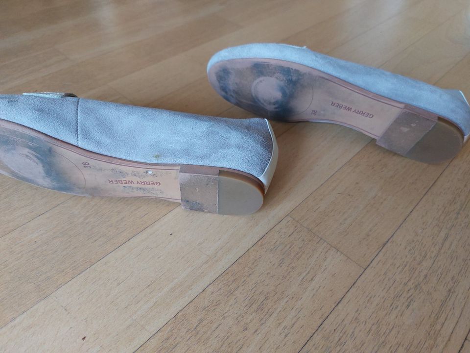 Neuwertige Damenschuhe (Loafer) von Gerry Weber in München