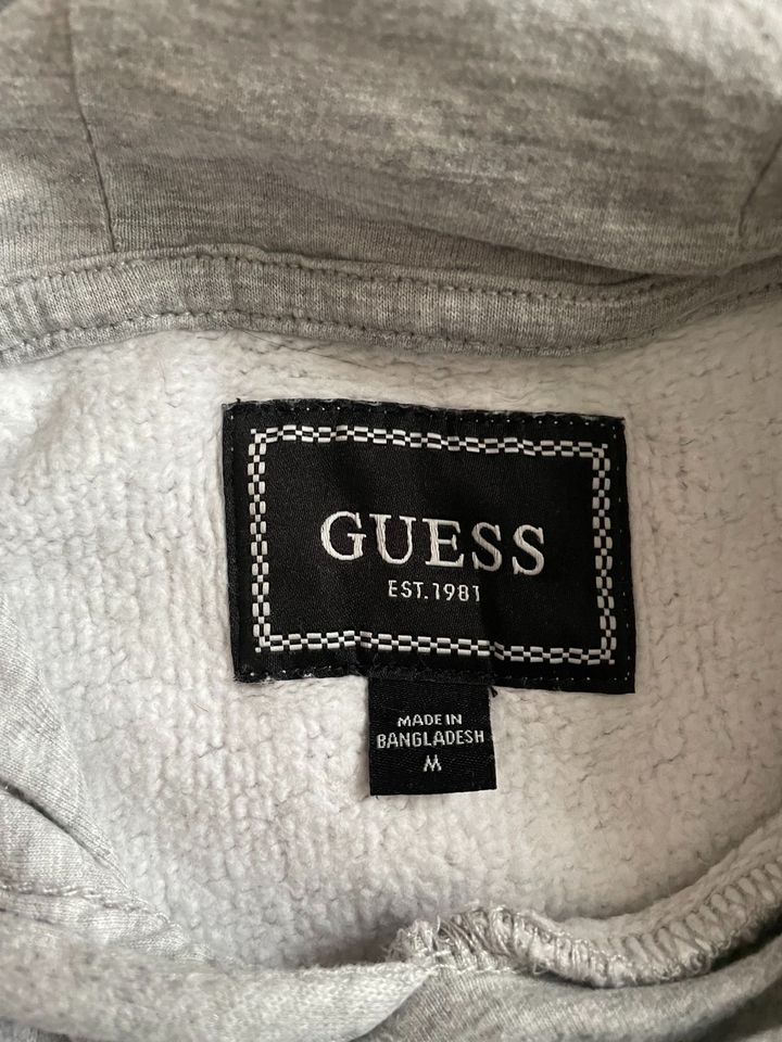 Guess Pullover, Hoodie in Lübbecke 