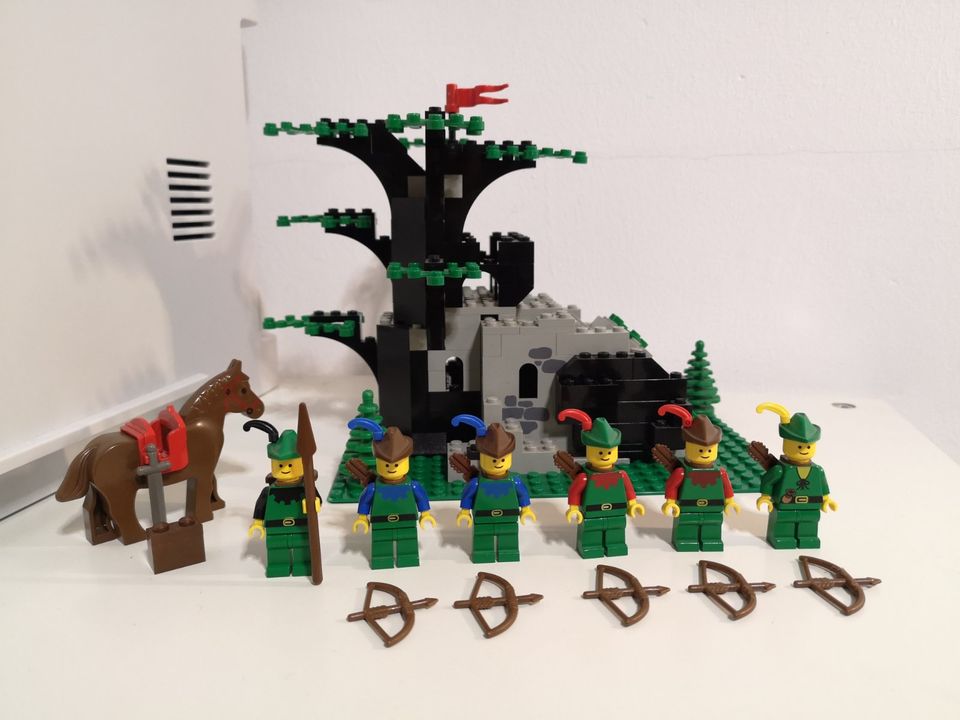 LEGO 6066 Castle Forestman Camouflaged Outpost 100% KOMPLETT in Moosinning