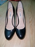 Schuhe mit hohen Absätzen  Guess Bayern - Berg Vorschau