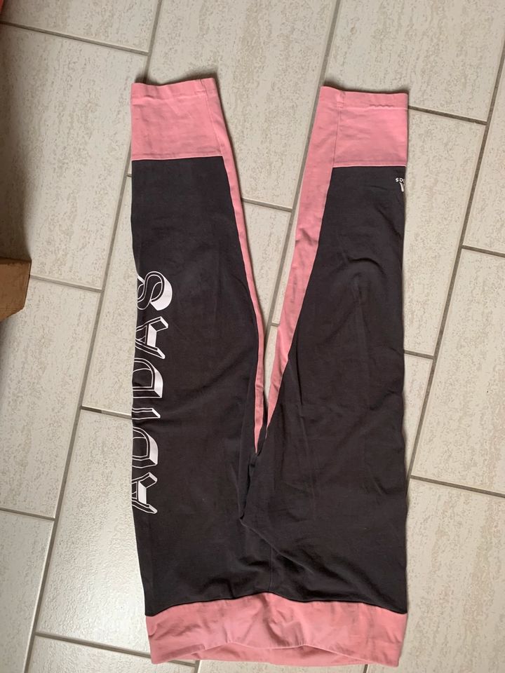 Adidas Sporthose Leggings grau/rosa 170 in Wegberg