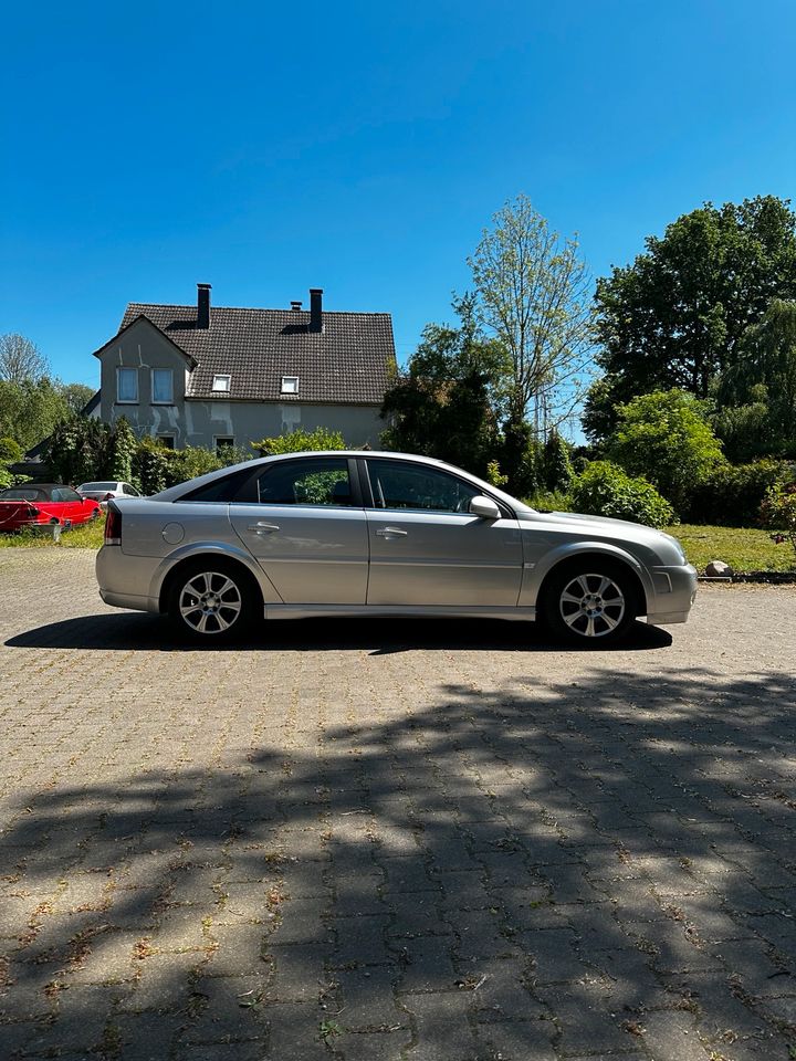 Opel Vectra GTS, Automatik, AHK, Klimaanlage, Neuer TÜV in Bad Salzuflen