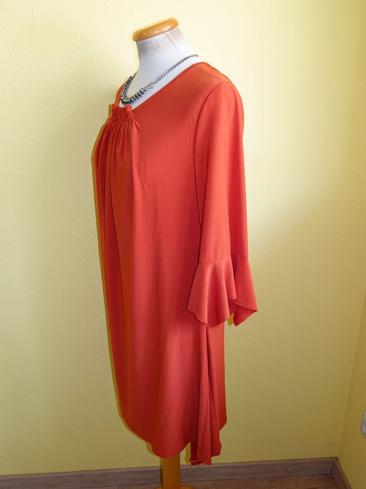 Kleid ziegelrot Tunika made in Italy Gr L neuwertig Versand in Essen