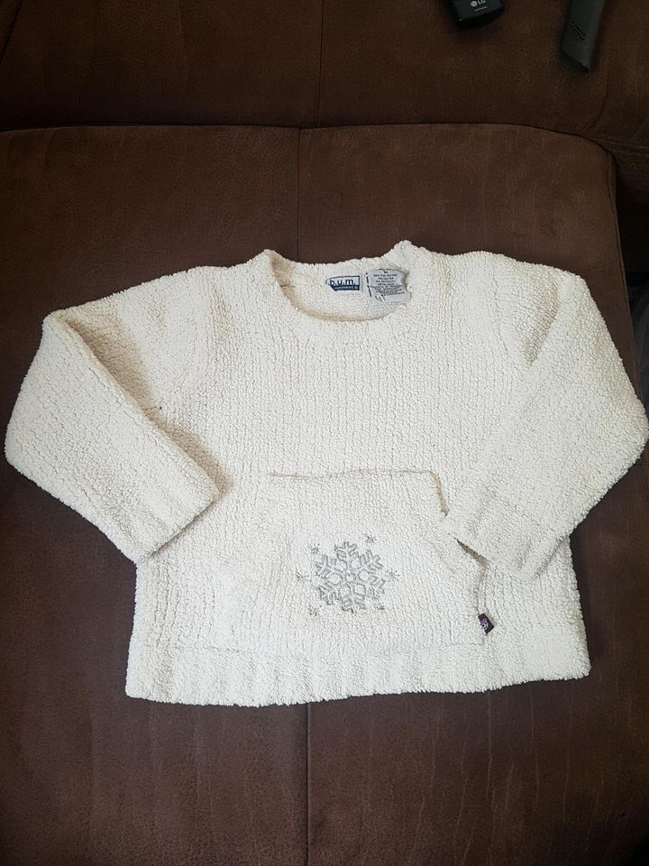 Cremefarbener Winterpullover Gr. 98 in München