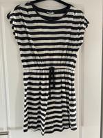 Kleid, Sommerkleid, kurzes Kleid Niedersachsen - Tostedt Vorschau