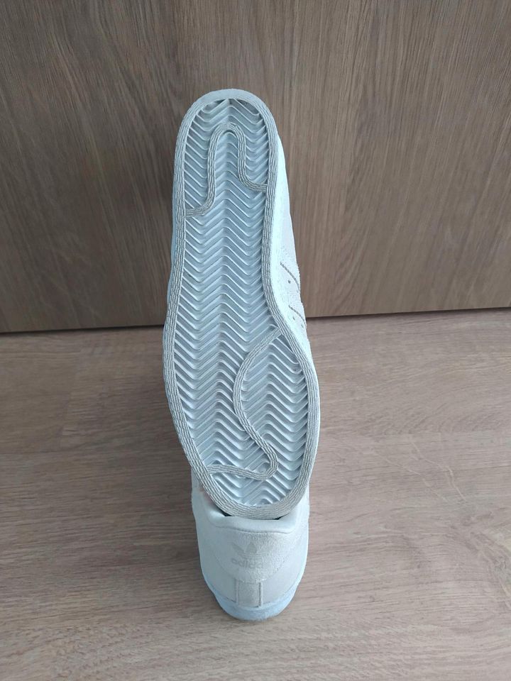 Adidas Schuhe Original für Frauen in Laatzen