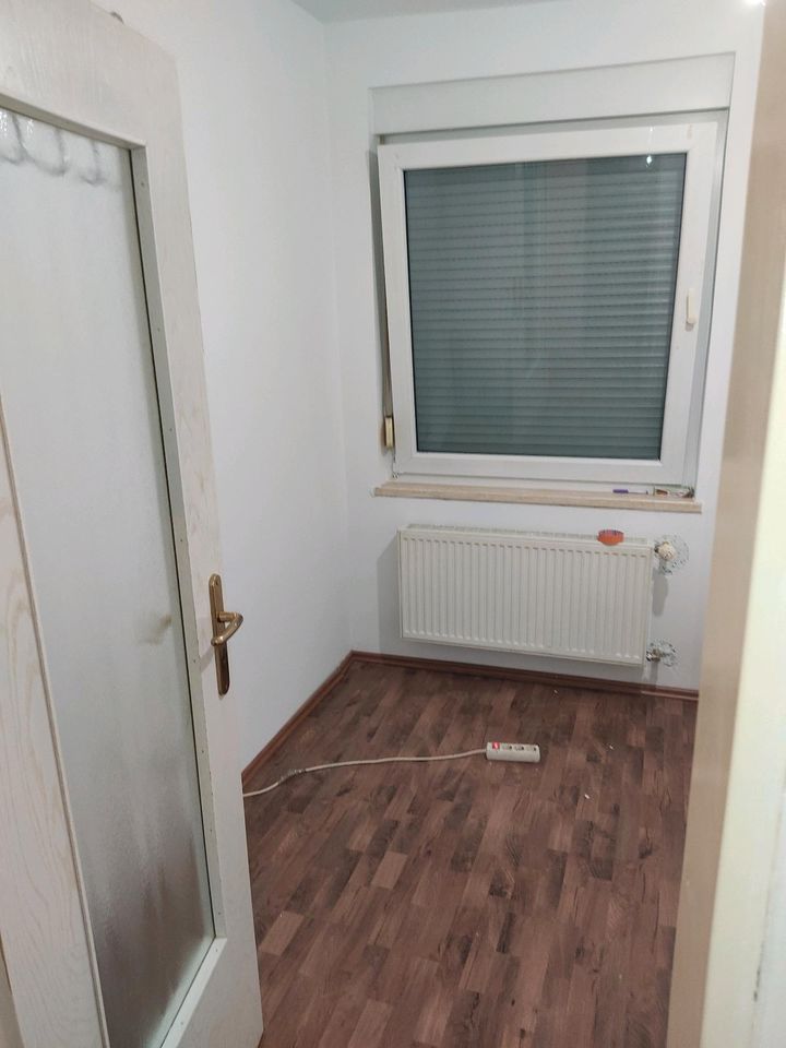 3 Zimmer Wohnung zu vermieten in 2 Familie Haushalt in Großkrotzenburg