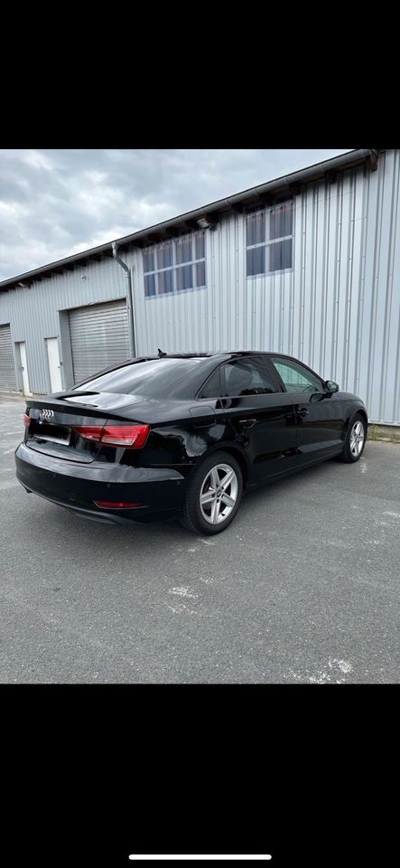 Audi A3 2018 Limousine zu Verkaufen in Kobern-Gondorf