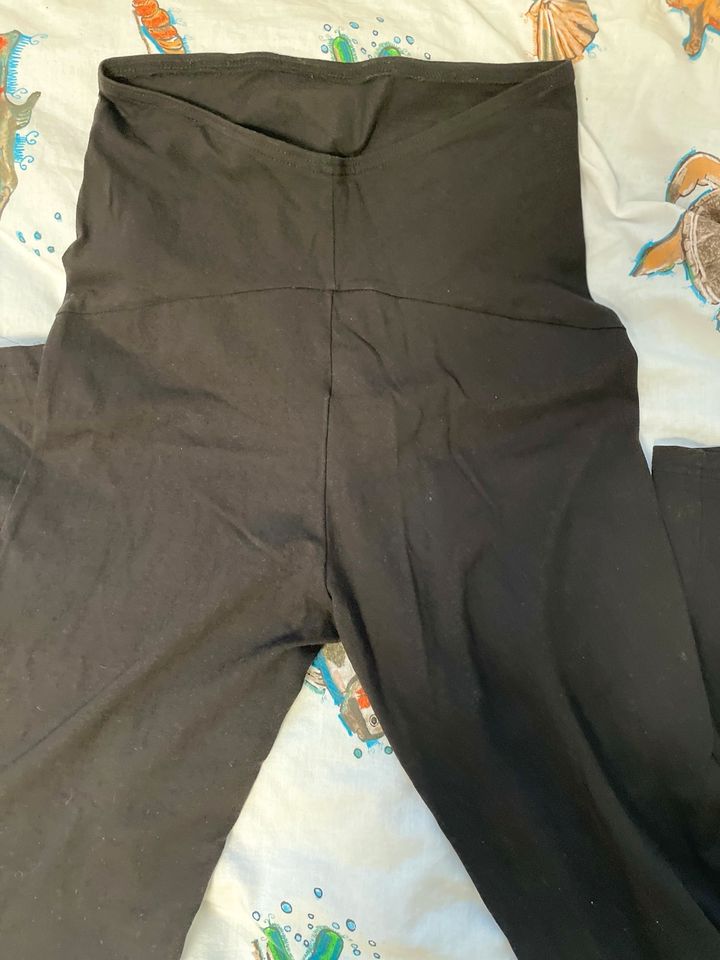 Schwarze Leggins für Schwangere in Neckarsulm