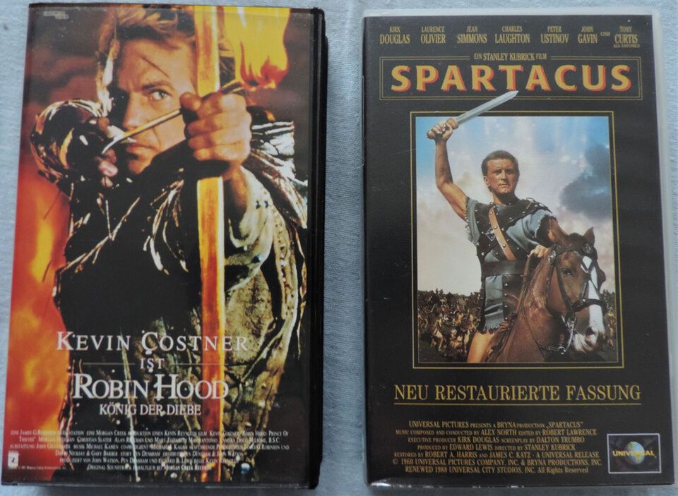 VHS-Cassetten, überwiegend Spielfilme in Zwoenitz