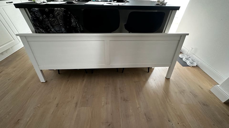 Hemnes Bett 180x200 in Schernfeld