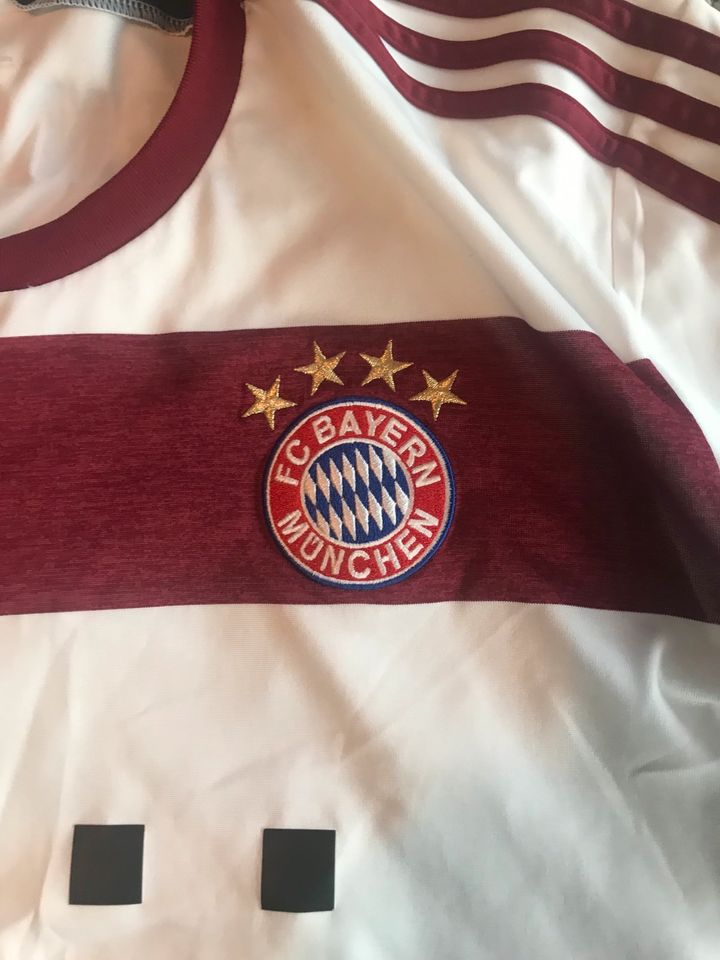 Bayern Trikot Sonderdruck XXL in Aachen