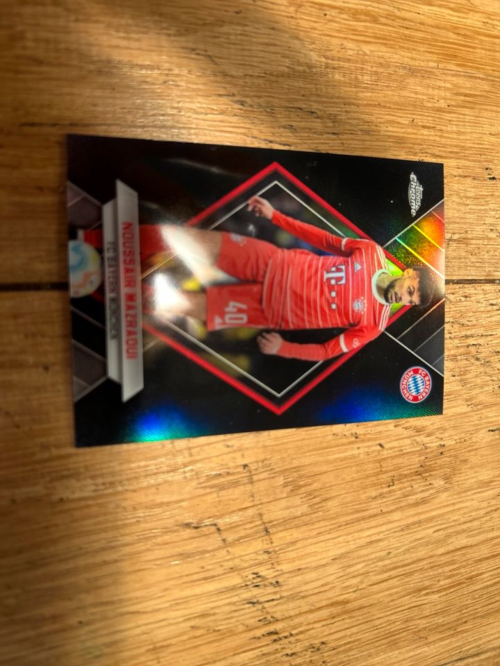 Topps Bayern Chrome Set 22/23 Mazraoui 14/15 in Straßenhaus