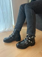 Boots Perlen Lack schwarz von Bullboxer Gr.38 wie neu Bonn - Hardtberg Vorschau