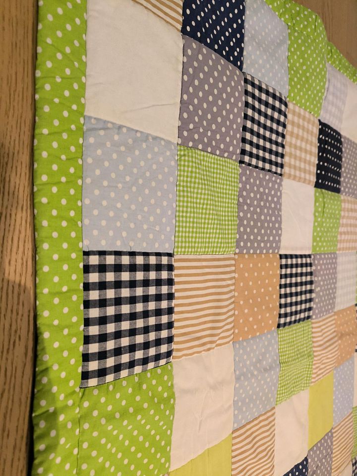 Große Krabbeldecke Patchwork Decke wie Neu in Lippstadt