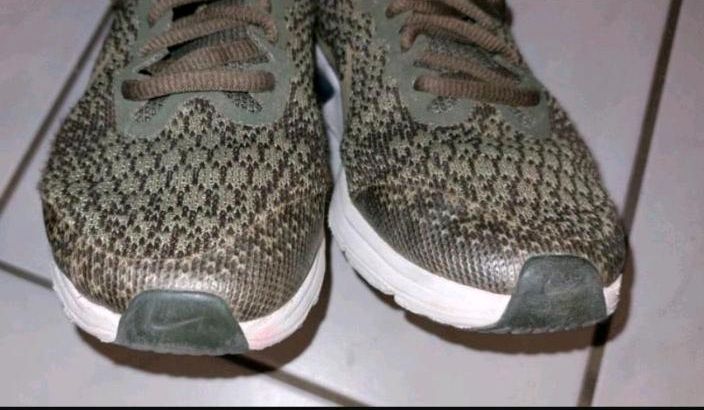 Nike Air Max, Camouflage, Gr. 36,5 top in Oelde