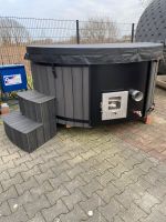 Badefass Hot-Tub Jacuzzi Acryl 2,25 m ✔✔Osterangebot✔ Whirlpool✔ Niedersachsen - Emden Vorschau