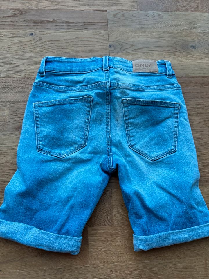 Kinder Short Only Jeans Größe 152 Top Zustand in Korschenbroich