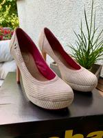Pumps / High Heels von Feud London, Gr. 38, beige-rosa Hessen - Butzbach Vorschau