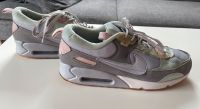 Nike Air Max 90 Futura Gr. EUR 44,5, UK 9,5, cm 29, wie neu Hessen - Eschenburg Vorschau