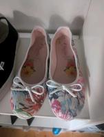 spanische Blumen Schuhe 40 Bayern - Kempten Vorschau