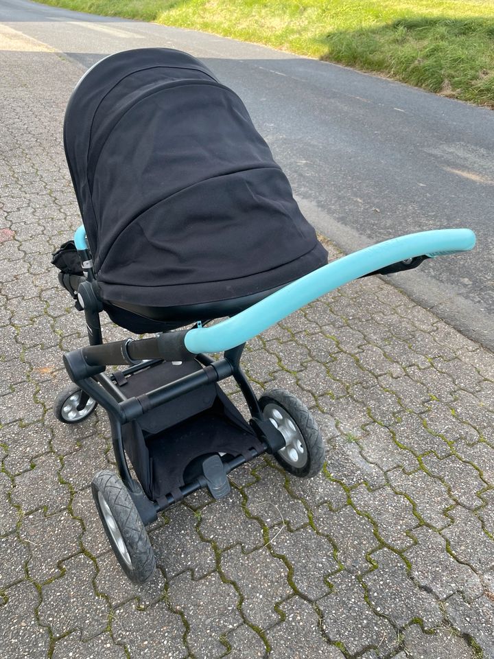 Kinderwagen Joolz Day schwarz blau mit Wanne, Buggy und Zubehör in Wipperfürth