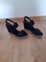 Tommy Hilfiger Sandalen Pumps Keilabsatz Essen - Essen-Südostviertel Vorschau